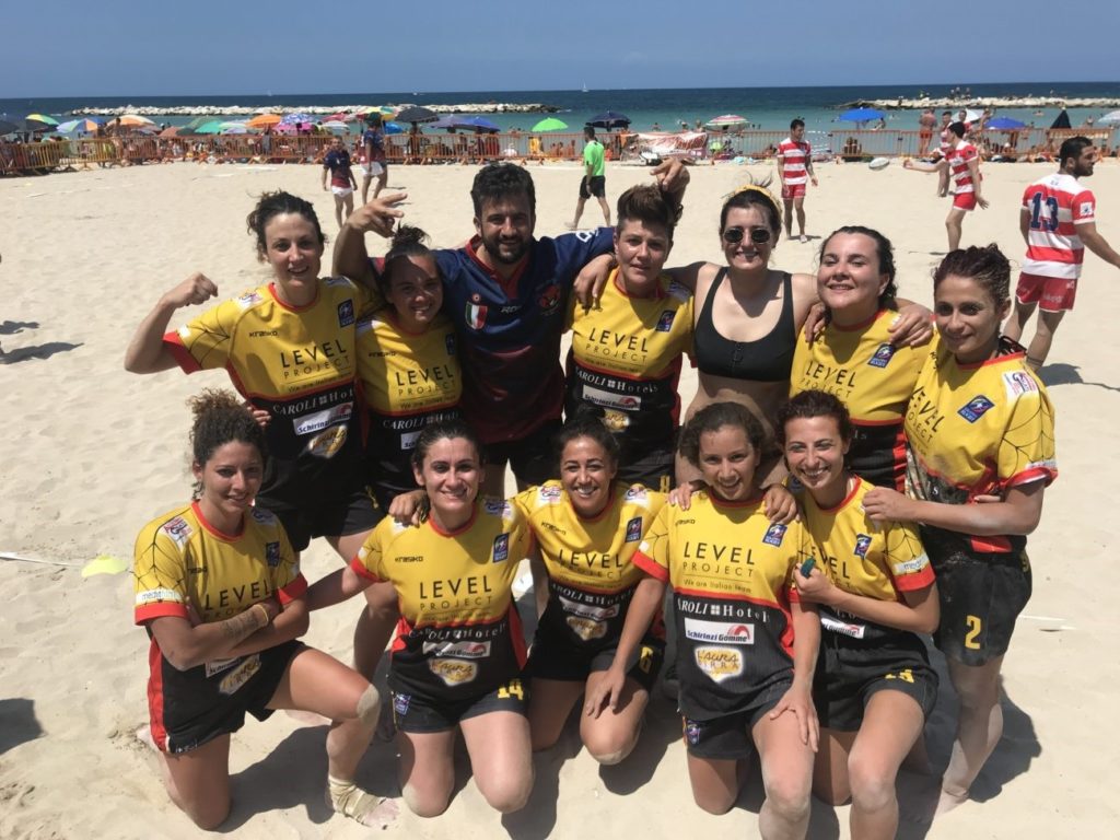 SODDISFAZIONI SULLA SABBIA: IL SALENTO RUGBY FEMMINILE È PRIMO!